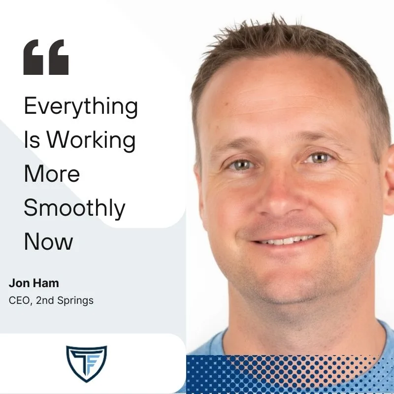 A man smiling for a picture.